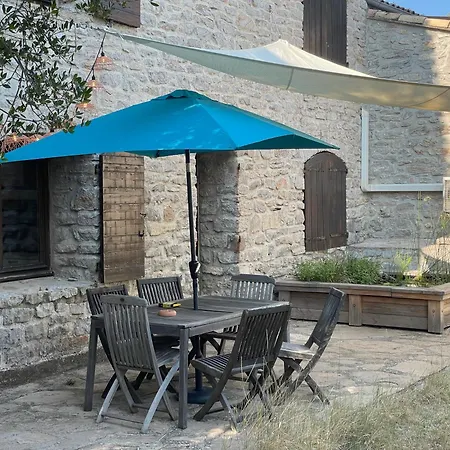 Bastide Grand-pierre Bas - Piscine Ecologique Partagee - Ouverte Du 15 Mai Au 15 Septembre Vakantiehuis Viols-en-Laval